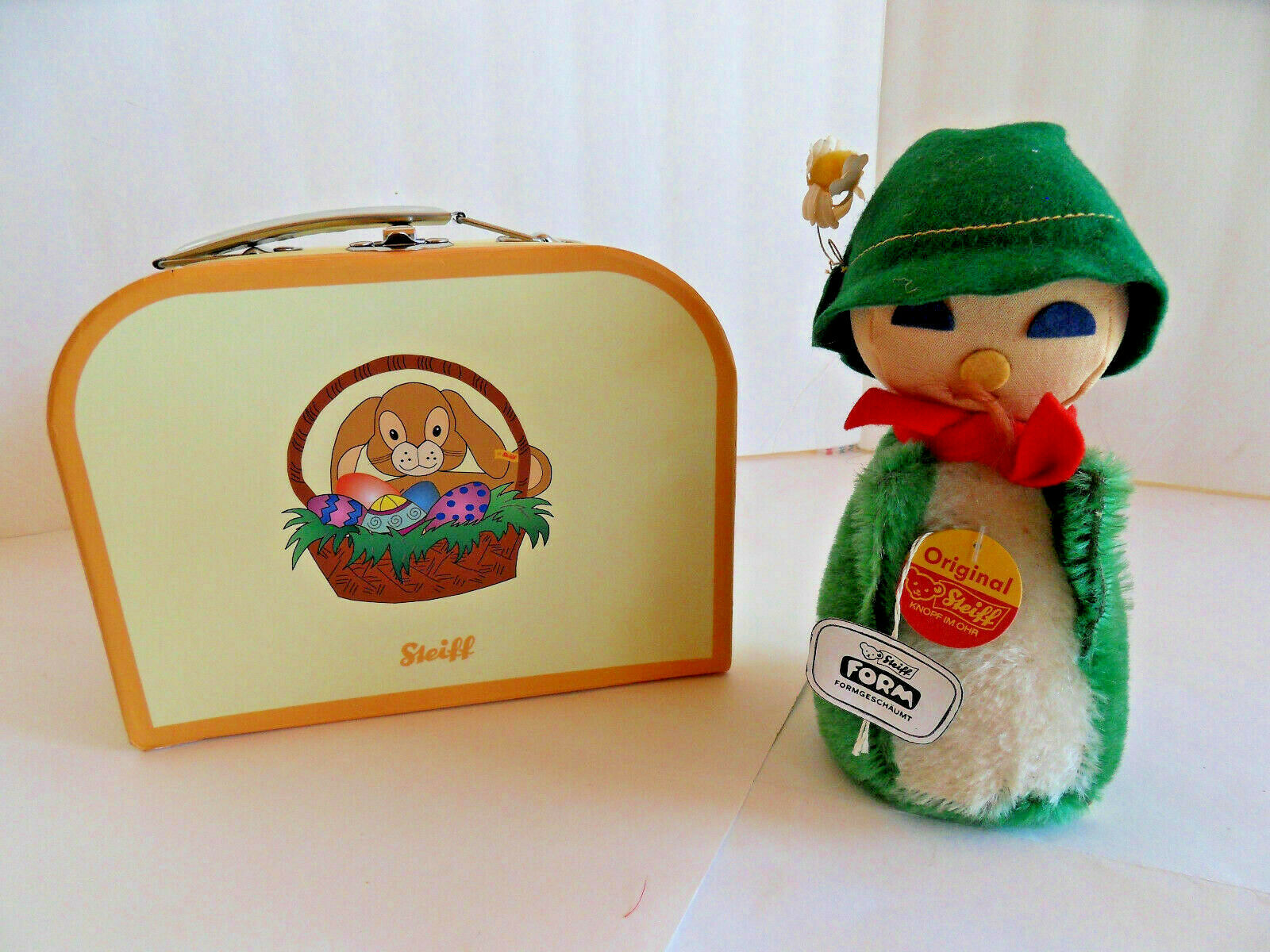 Steiff  Doll Dwarf Buzzel  All Ids With Suitcase Doll  Germany 1462